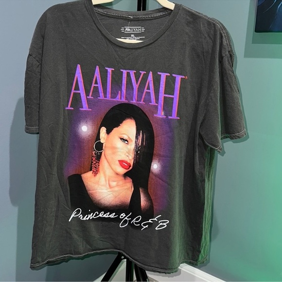 NWOT Aaliyah Princess of R&B T-shirt Homage
XL WOMEN - Picture 2 of 2
